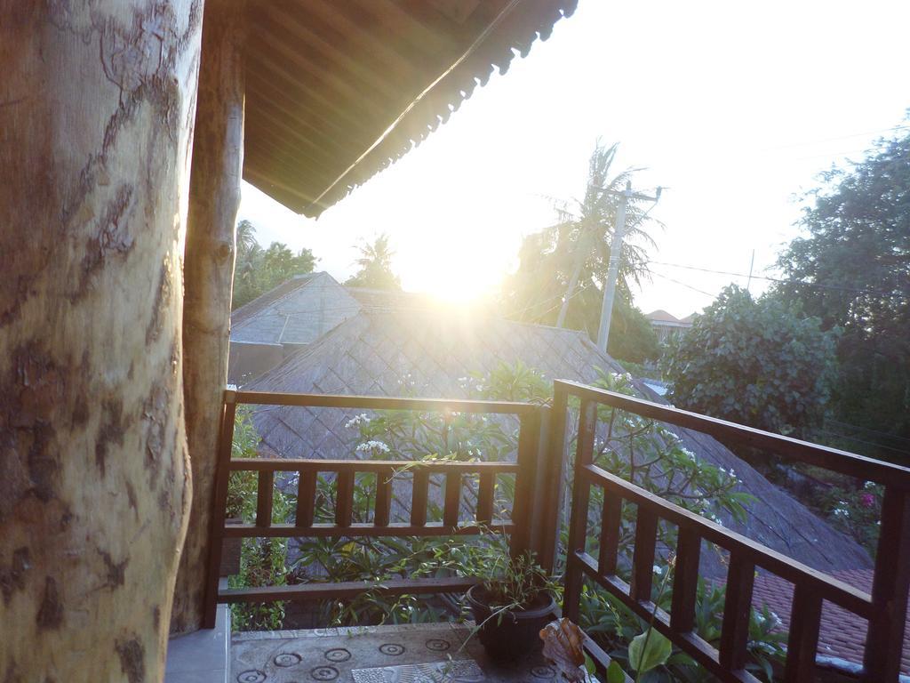 Rumahku Homestay Αμέντ Εξωτερικό φωτογραφία